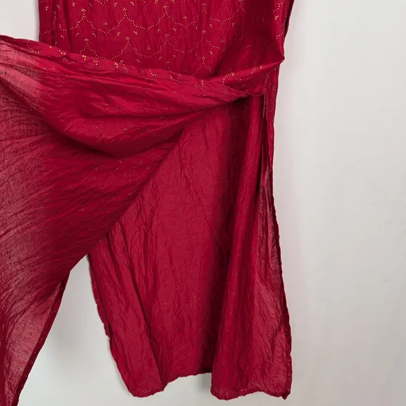 Red Sleeveless Dress - Picture 6 of 12